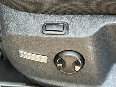 Volkswagen Golf - Thumbnail 29