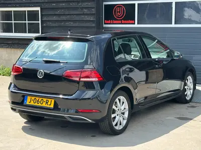 Volkswagen Golf - Thumbnail 33