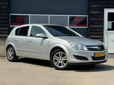 Opel Astra - Thumbnail 2