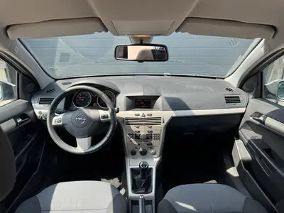 Opel Astra - Thumbnail 11
