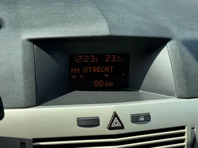 Opel Astra - Thumbnail 15