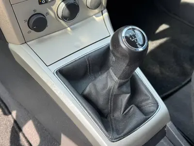 Opel Astra - Thumbnail 18