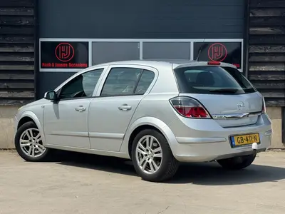 Opel Astra - Thumbnail 3