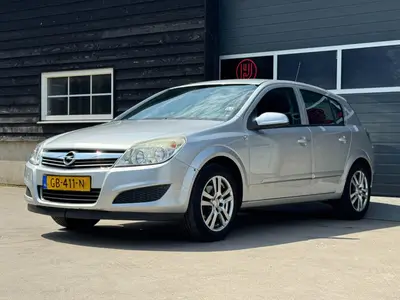 Opel Astra - Thumbnail 25