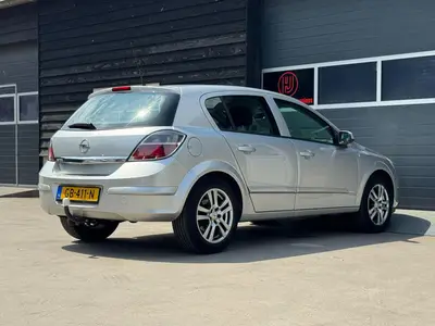 Opel Astra - Thumbnail 26