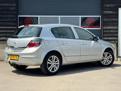 Opel Astra - Thumbnail 4