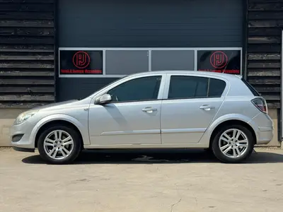 Opel Astra - Thumbnail 7