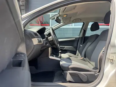 Opel Astra - Thumbnail 9