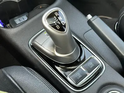 Mitsubishi Outlander - Thumbnail 19