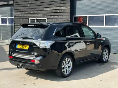 Mitsubishi Outlander - Thumbnail 30