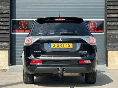 Mitsubishi Outlander - Thumbnail 6