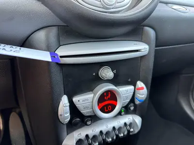 MINI Mini - Thumbnail 16