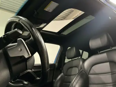 Kia Stinger - Thumbnail 11