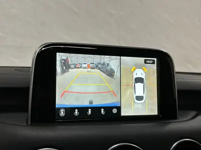 Kia Stinger - Thumbnail 16