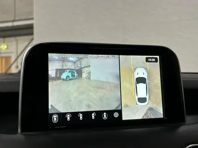 Kia Stinger - Thumbnail 17