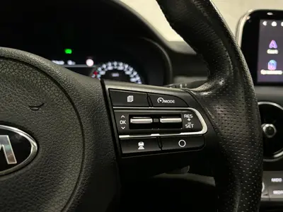 Kia Stinger - Thumbnail 21