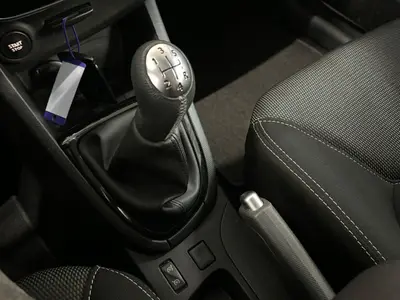 Renault Clio - Thumbnail 19