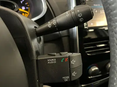 Renault Clio - Thumbnail 23