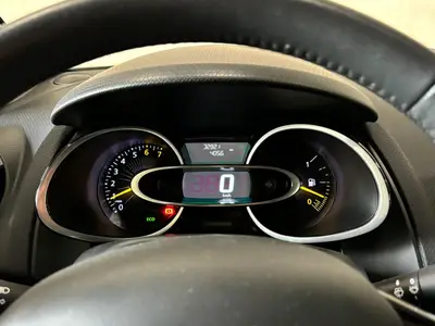 Renault Clio - Thumbnail 24