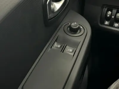 Renault Clio - Thumbnail 26