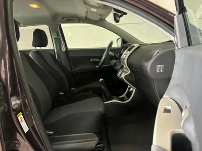 Toyota Urban Cruiser - Thumbnail 11