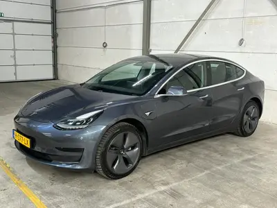 Tesla Model 3 - Thumbnail 27