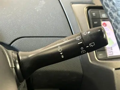 Toyota Yaris - Thumbnail 19