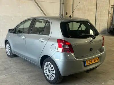 Toyota Yaris - Thumbnail 24