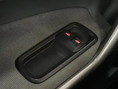 Ford Fiesta - Thumbnail 12