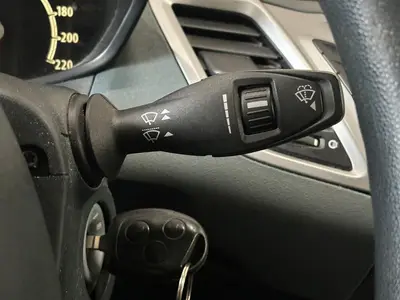 Ford Fiesta - Thumbnail 16