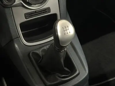 Ford Fiesta - Thumbnail 21