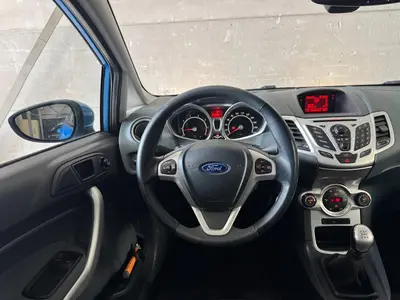 Ford Fiesta - Thumbnail 15