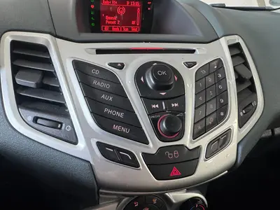 Ford Fiesta - Thumbnail 17