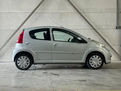 Peugeot 107 - Thumbnail 6