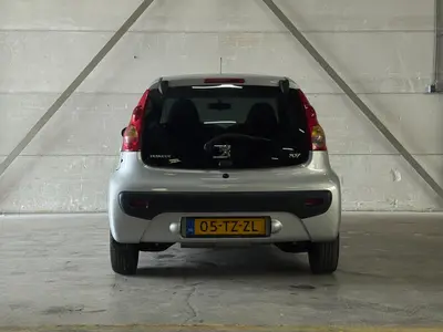 Peugeot 107 - Thumbnail 9