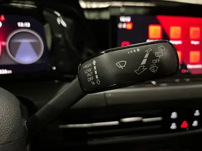 Volkswagen Golf - Thumbnail 24