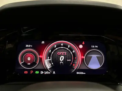 Volkswagen Golf - Thumbnail 26