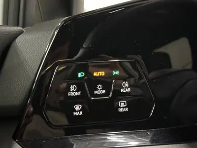 Volkswagen Golf - Thumbnail 27