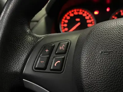 BMW X1 - Thumbnail 18