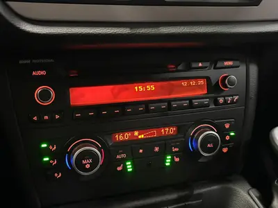 BMW X1 - Thumbnail 24