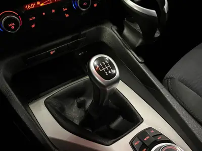 BMW X1 - Thumbnail 25