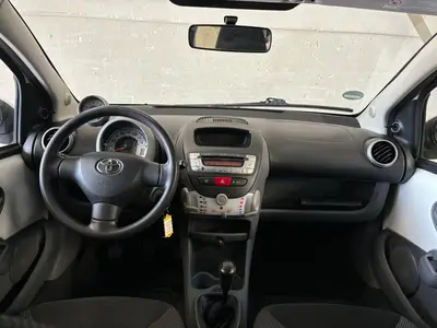 Toyota Aygo - Thumbnail 12