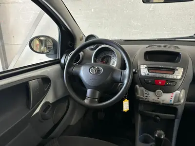 Toyota Aygo - Thumbnail 14