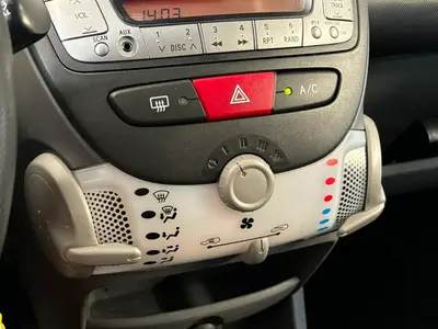 Toyota Aygo - Thumbnail 17