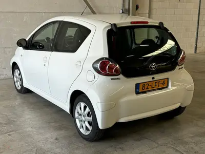 Toyota Aygo - Thumbnail 27
