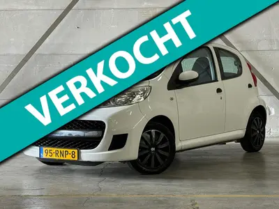 Peugeot 107 - Thumbnail 1