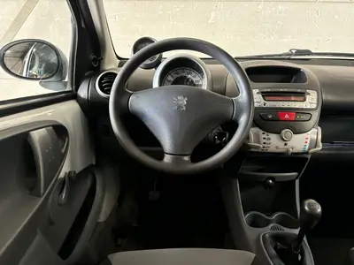 Peugeot 107 - Thumbnail 15