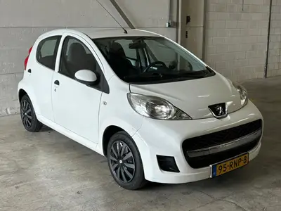 Peugeot 107 - Thumbnail 23