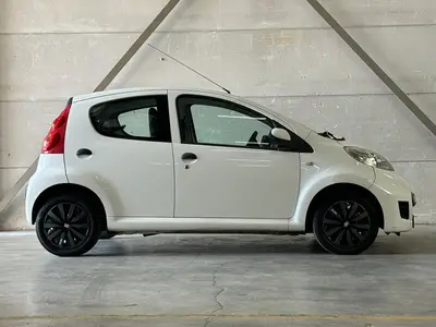 Peugeot 107 - Thumbnail 6