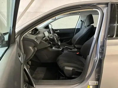 Peugeot 308 - Thumbnail 11